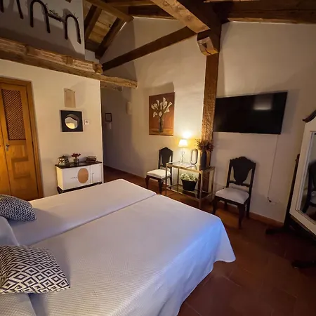 La Casona Del Molinero By Gaiarooms