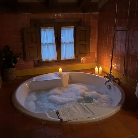 La Casona Del Molinero By Gaiarooms