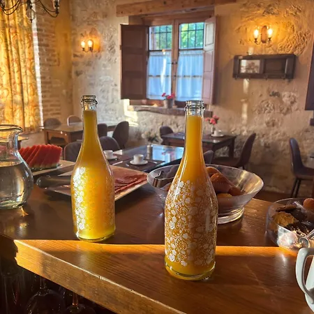 La Casona Del Molinero By Gaiarooms 3*