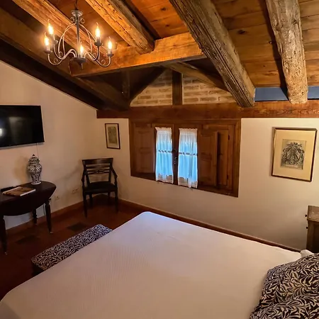 La Casona Del Molinero By Gaiarooms 3*